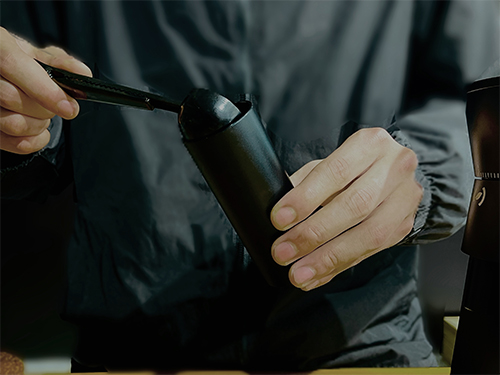 Brewing a Perfectly Balanced and Sweet-Tart Hand Drip Coffee