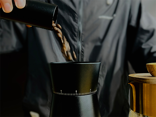 Brewing a Perfectly Balanced and Sweet-Tart Hand Drip Coffee