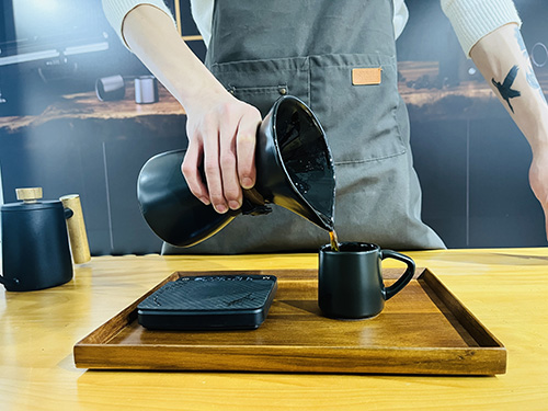 How to Make a Cup of Hand Drip Coffee