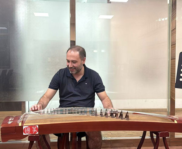 Craftsmanship Meets Aesthetics Helping a Chilean Client Build a Premium Tea Brand