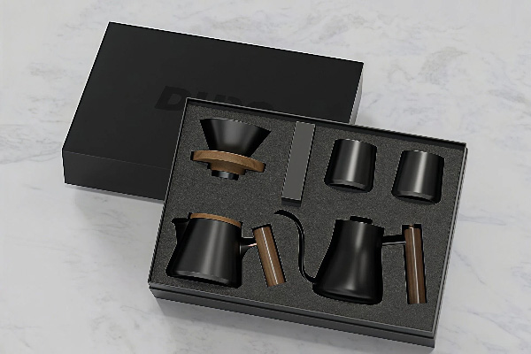 Tailored Premium Gift Solution for Brand